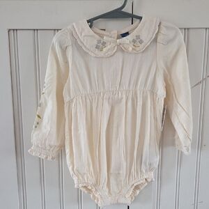 NWT Old Navy Baby Girl Romper 18-24 Months